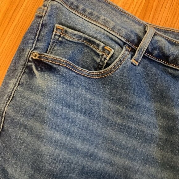 Old Navy Rockstar Super Skinny Extra High Rise Chandra Jeans - Picture 3 of 9